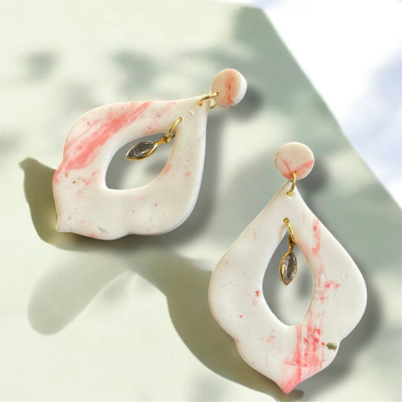 Boucles d'oreilles blanches et rose charme -  bijoux cielo craft