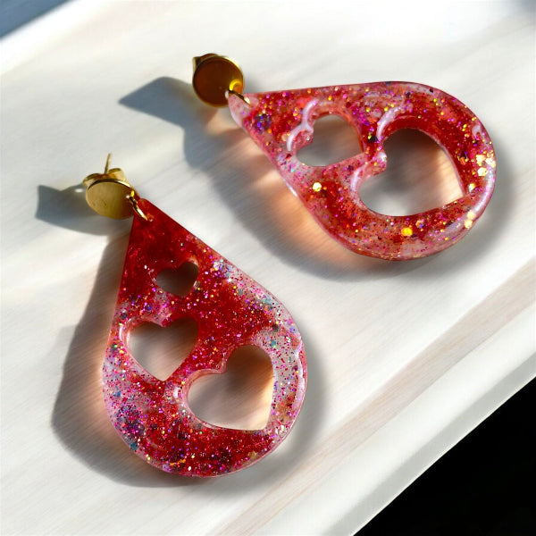Boucles d'oreilles cœurs en résine rose - bijoux cielo craft