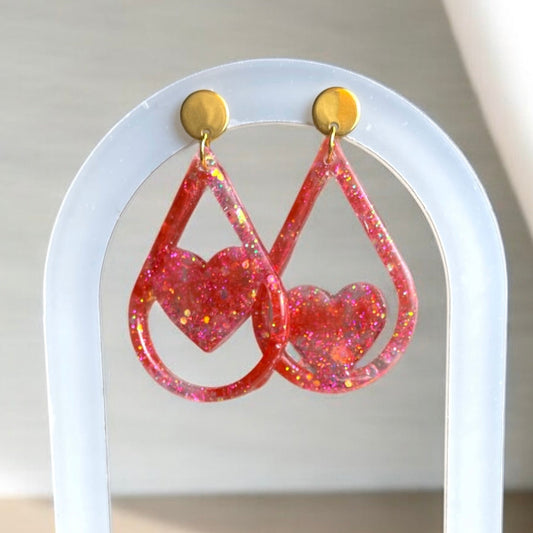 Boucles d'oreilles cœurs en résine rose - bijoux cielo craft