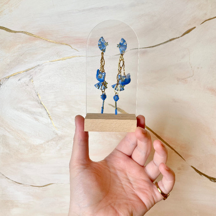 Boucles d'oreilles pendantes avec charms éventails et petit chat - Bijoux Cielo Craft