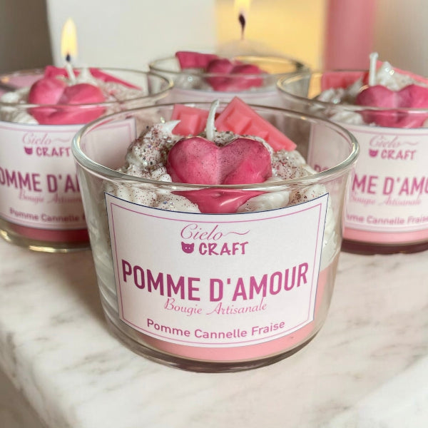 bougie gourmande pomme d'amour rose et blanche bijoux cielo craft