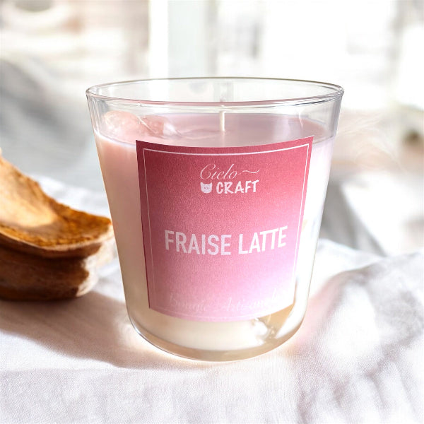 Bougie artisanale trompe l'oeil, fraise latté - bijoux cielo craft