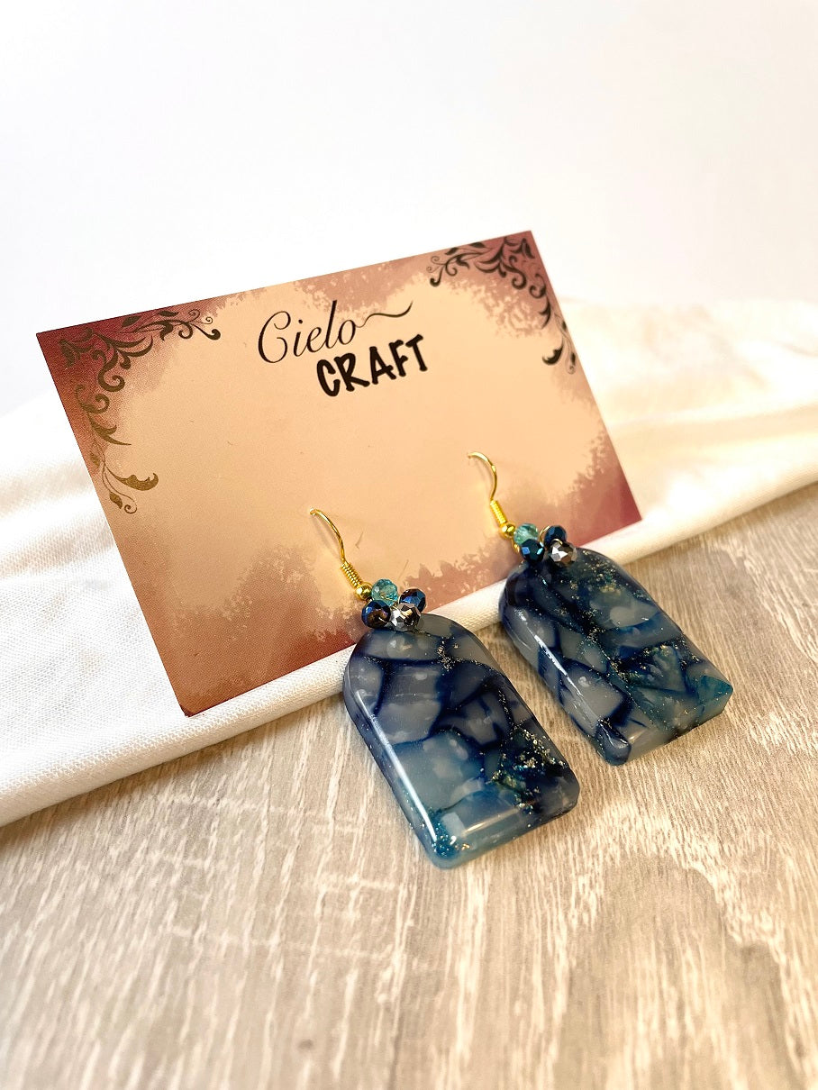 Boucles d'oreilles bleu nuit et perles ~