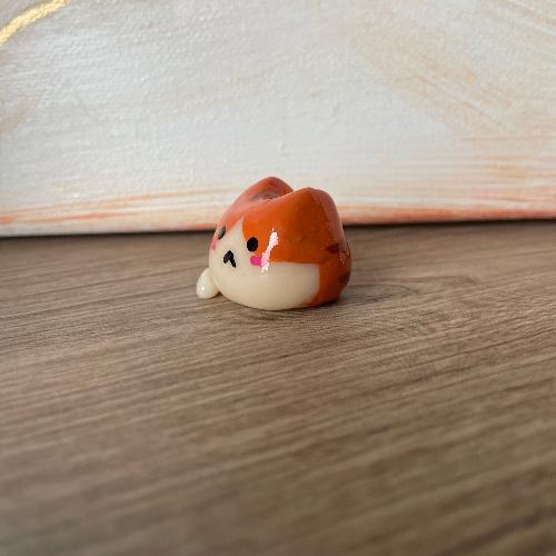 mini cat rayé orange - petit chat en porcelaine froide - bijoux cielo craft