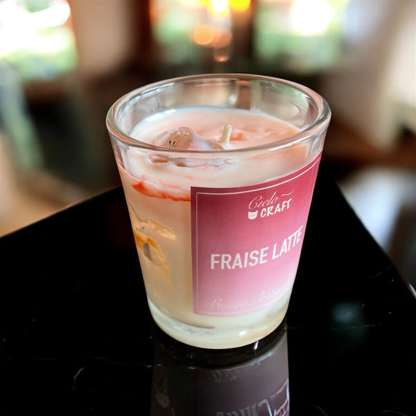 Bougie artisanale trompe l'oeil, fraise latté - bijoux cielo craft