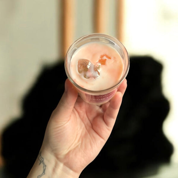 Bougie artisanale trompe l'oeil, fraise latté - bijoux cielo craft