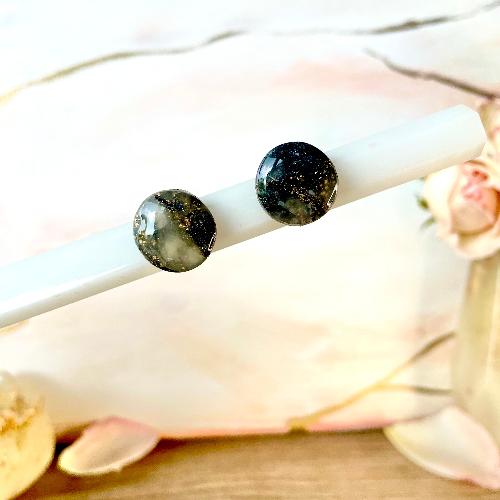 Boucles d'oreilles en puces rondes effet marbre noir - Bijoux cielo craft