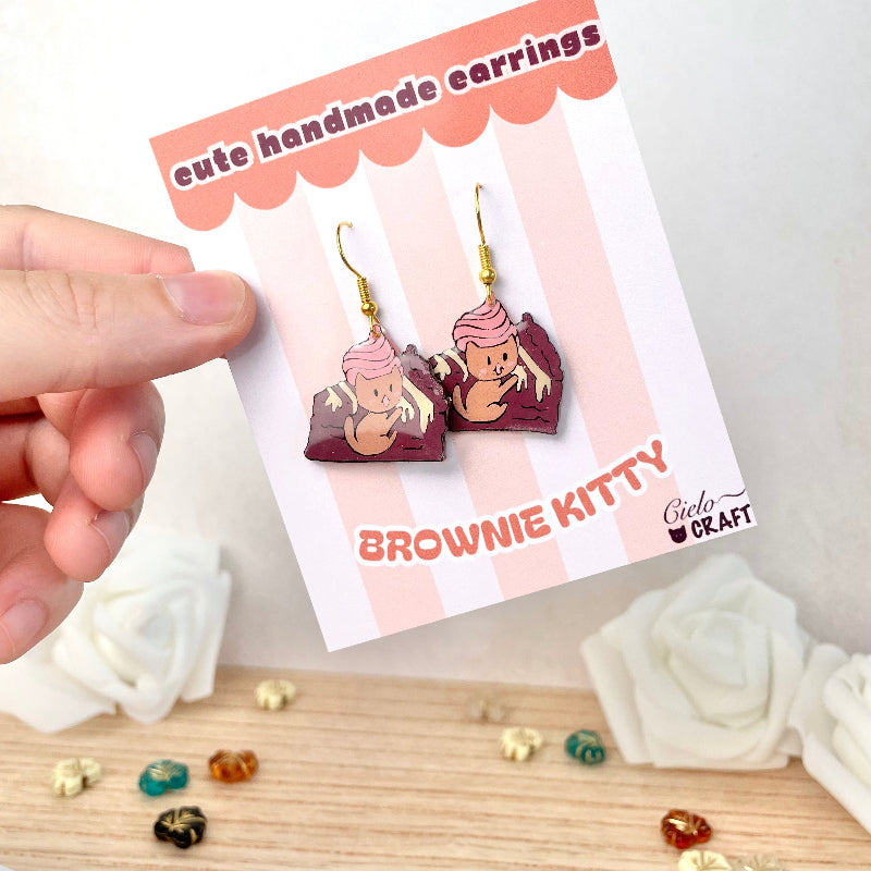 Boucles d'oreilles avec chat brownie bijoux cielo craft
