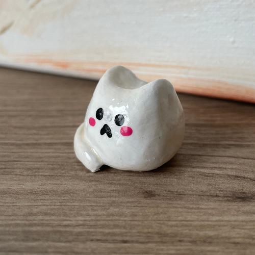 mini cat blanc - petit chat en porcelaine froide - bijoux cielo craft